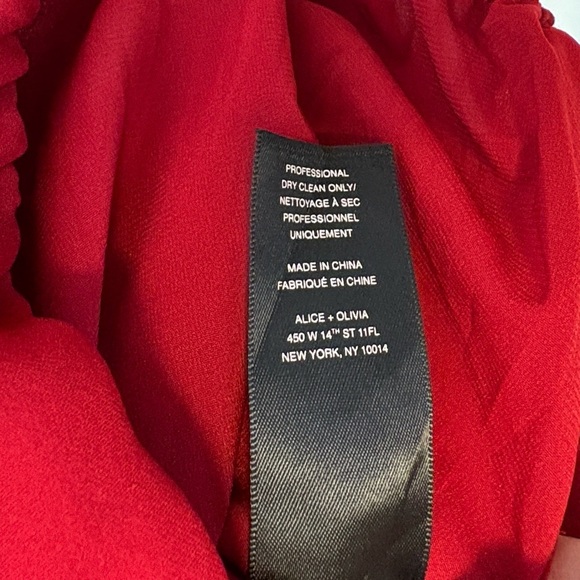 Alice + Olivia Women's Daroda Red Silk with Lace top , sz small - Picture 9 of 9